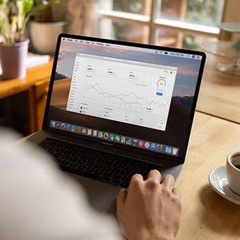 娱乐吃瓜酱狗狗方言,揭秘萌宠界的趣味生活